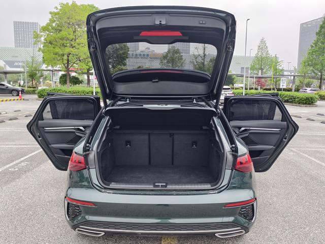 Audi A3 2023, фото 8