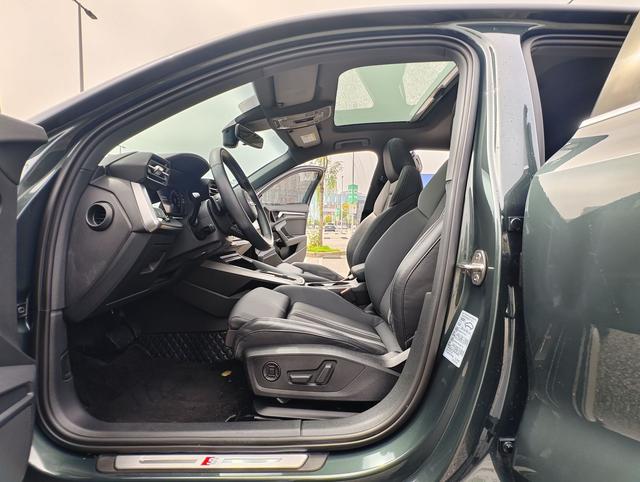 Audi A3 2023, фото 10