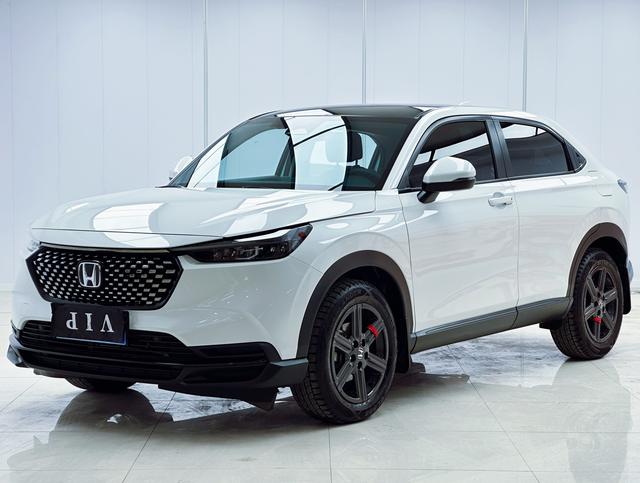 Honda XR-V 2023, 1.5 л, вариатор (CVT), передний, пробег 25 000 км — авто из Китая с пробегом