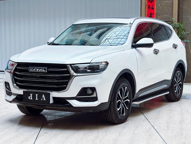Haval H6 2021, 1.5 л турбо, робот (DCT), передний, пробег 35 000 км — авто из Китая с пробегом