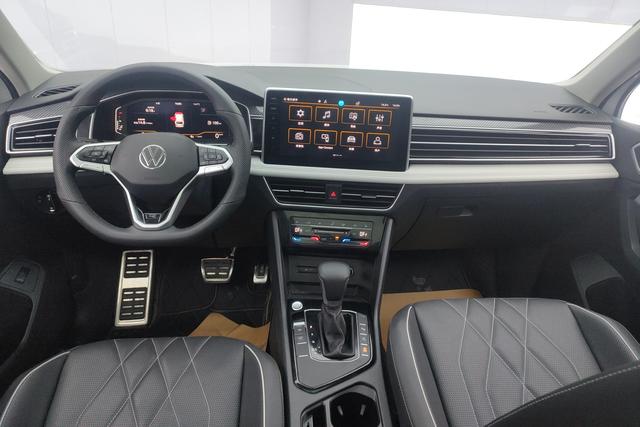 Volkswagen Tiguan 2024, фото 14