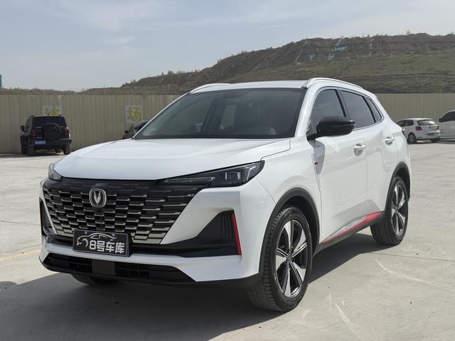 Changan CS55 PLUS 2022, 1.5 л турбо, робот (DCT), передний, пробег 50 000 км — авто из Китая с пробегом