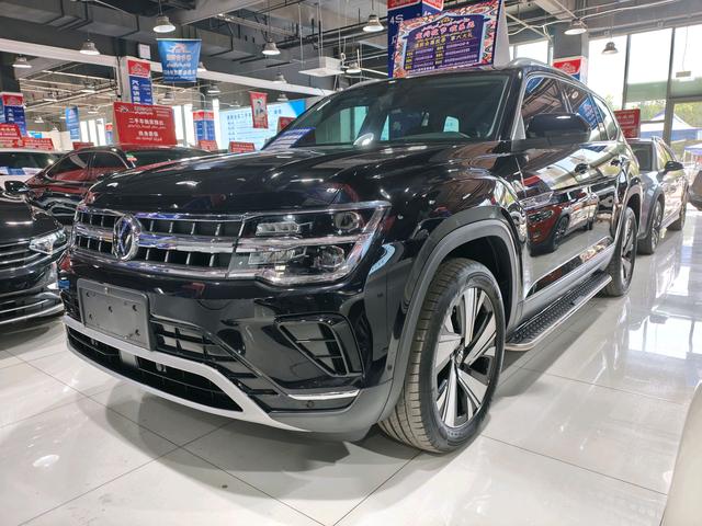 Volkswagen Teramont 2024, 2 л турбо, робот (DCT), полный, пробег 20 000 км — авто из Китая с пробегом