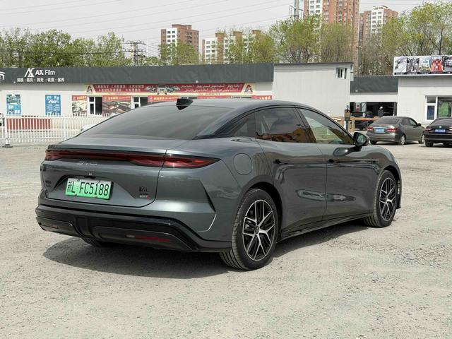 BYD Han L DM 2025, фото 15
