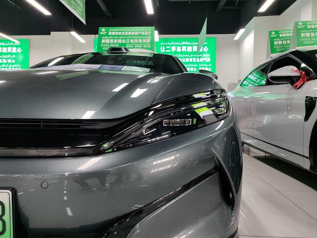 BYD Han L DM 2025, фото 16