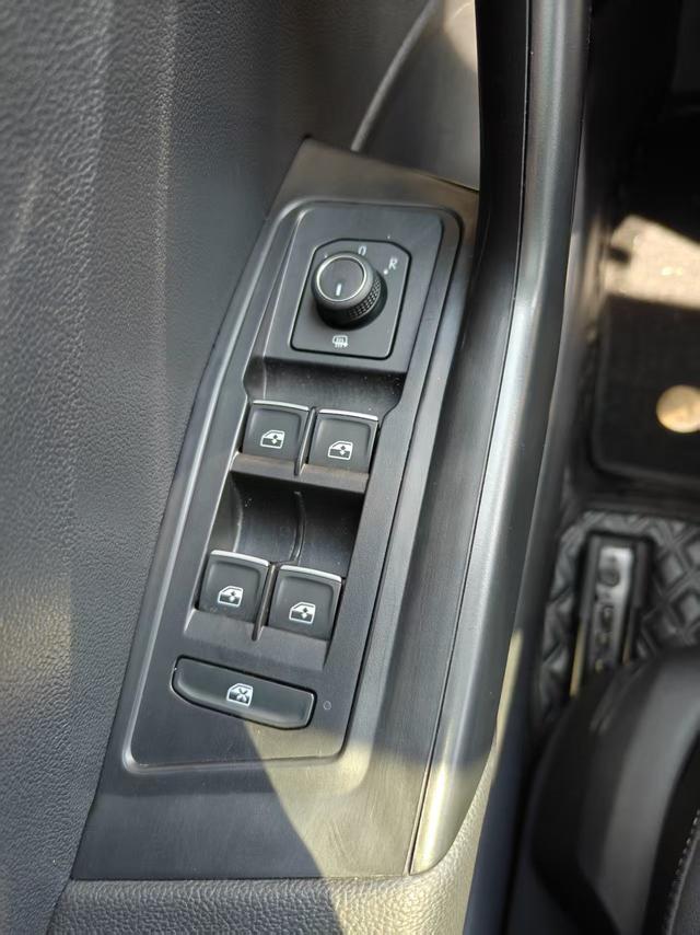 Volkswagen T-Roc 2022, фото 15
