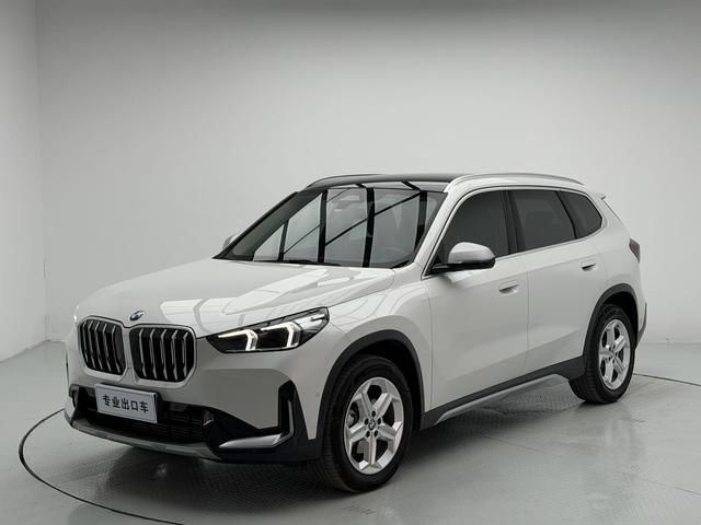 BMW X1 2023, 1.5 л турбо, робот (DCT), передний, пробег 6 800 км — авто из Китая с пробегом