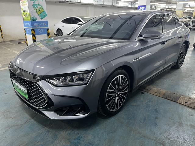 BYD Han 2022, 1.5 л турбо, вариатор (CVT), передний, пробег 60 000 км — авто из Китая с пробегом