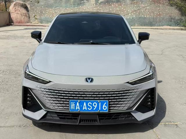 Changan UNI-V 2023, фото 2