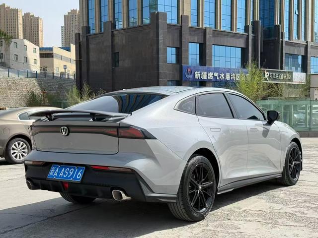 Changan UNI-V 2023, фото 9