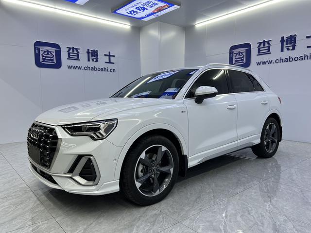 Audi Q3 2023, 1.4 л турбо, робот (DCT), передний, пробег 27 000 км — авто из Китая с пробегом