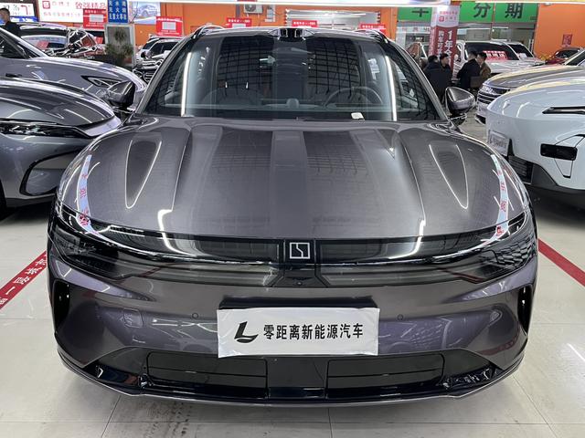 ZEEKR 007GT 2025, фото 2