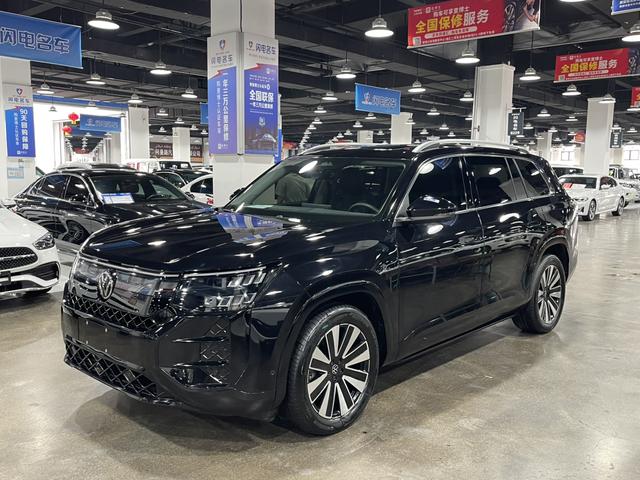Volkswagen Teramont 2025, 2 л турбо, робот (DCT), полный, пробег 24 000 км — авто из Китая с пробегом