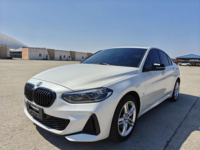 BMW 1 Series 2021, 1.5 л турбо, робот (DCT), передний, пробег 25 000 км — авто из Китая с пробегом