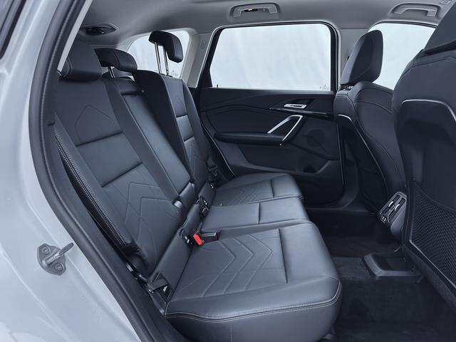 BMW X1 2023, фото 15