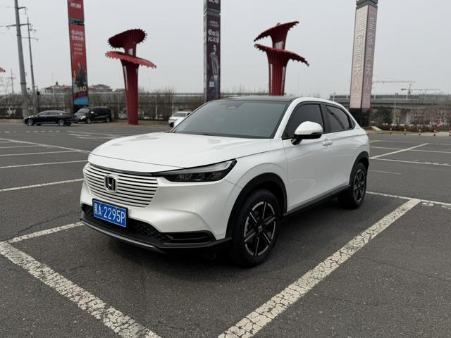 Honda Vezel 2023, 1.5 л, вариатор (CVT), передний, пробег 18 000 км — авто из Китая с пробегом