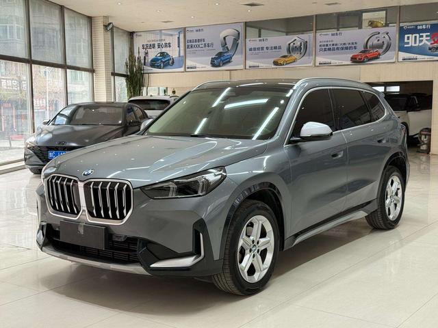 BMW X1 2023, 1.5 л турбо, робот (DCT), передний, пробег 33 000 км — авто из Китая с пробегом