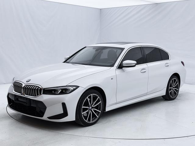 BMW 3 2023, 2 л турбо, автомат, задний, пробег 42 000 км — авто из Китая с пробегом