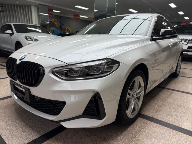 BMW 1 Series 2021, 1.5 л турбо, робот (DCT), передний, пробег 59 000 км — авто из Китая с пробегом