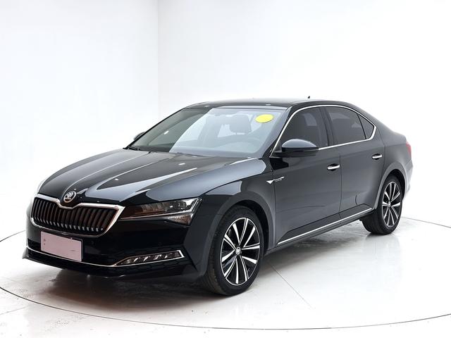Skoda Superb 2023, 1.4 л турбо, робот (DCT), передний, пробег 25 500 км — авто из Китая с пробегом
