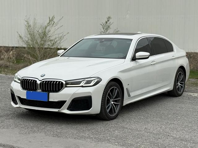 BMW 5 2021, 2 л турбо, автомат, задний, пробег 150 000 км — авто из Китая с пробегом