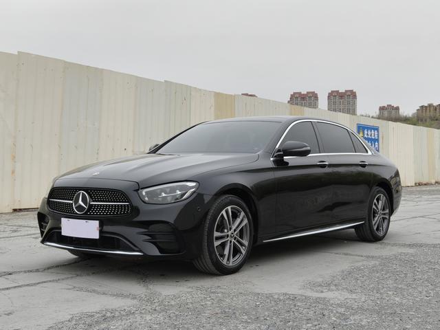Mercedes-Benz E-Class 2022, 2 л турбо, автомат, полный, пробег 57 000 км — авто из Китая с пробегом