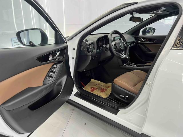 Mazda CX-4 2021, фото 7
