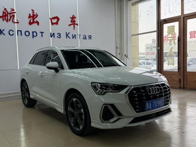 Audi Q3 2022, фото 3