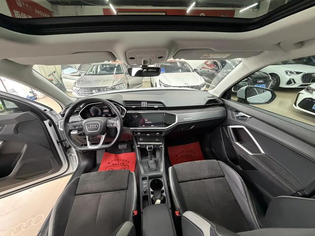 Audi Q3 2022, фото 6