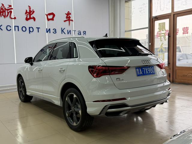 Audi Q3 2022, фото 13