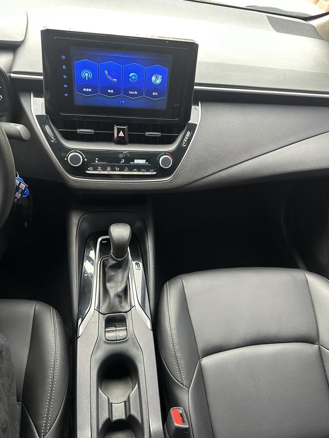Toyota Corolla 2022, фото 13