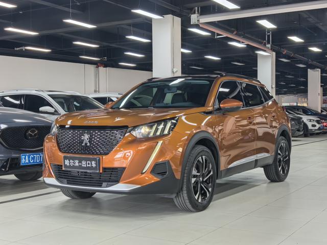 Peugeot 2008 2022, 1.2 л турбо, робот (DCT), передний, пробег 4 900 км — авто из Китая с пробегом