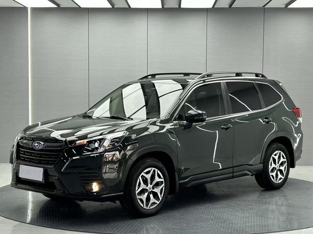 Subaru Forester 2022, 2 л, вариатор (CVT), полный, пробег 44 000 км — авто из Китая с пробегом