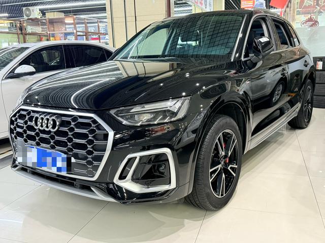 Audi Q5L 2024, 2 л турбо, робот (DCT), полный, пробег 65 000 км — авто из Китая с пробегом
