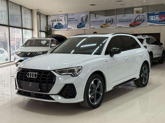 Audi Q3 2023, 1.4 л турбо, робот (DCT), передний, пробег 38 000 км — авто из Китая с пробегом