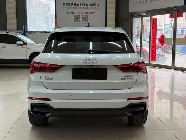Audi Q3 2023, фото 5