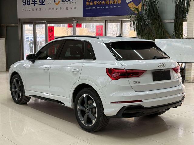 Audi Q3 2023, фото 6