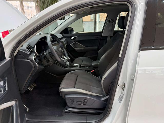 Audi Q3 2023, фото 16