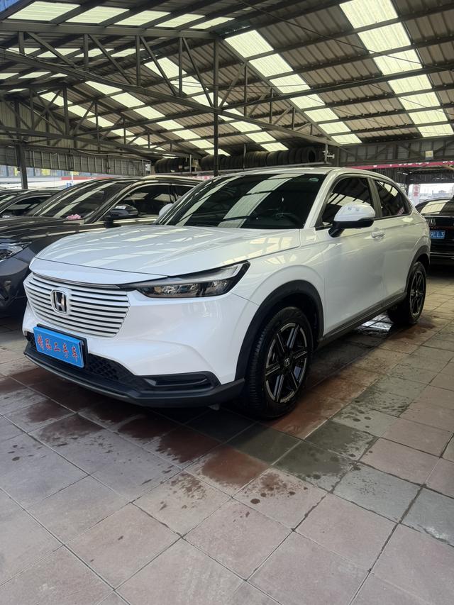 Honda Vezel 2023, 1.5 л, вариатор (CVT), передний, пробег 22 000 км — авто из Китая с пробегом