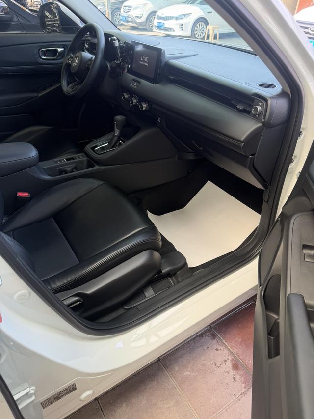 Honda Vezel 2023, фото 17