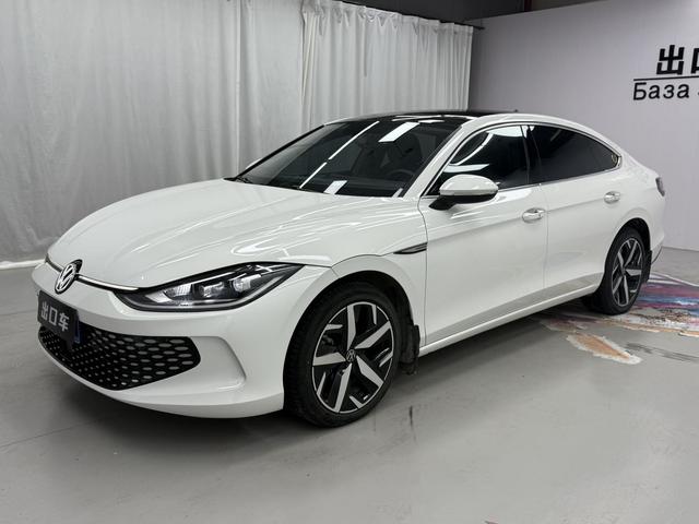 Volkswagen Lingdu 2023, 1.4 л турбо, робот (DCT), передний, пробег 34 000 км — авто из Китая с пробегом