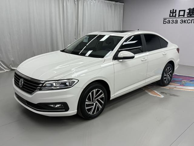 Volkswagen Lavida 2022, 1.4 л турбо, робот (DCT), передний, пробег 7 700 км — авто из Китая с пробегом