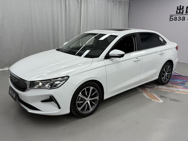 Geely Emgrand 2022, 1.5 л, вариатор (CVT), передний, пробег 27 000 км — авто из Китая с пробегом