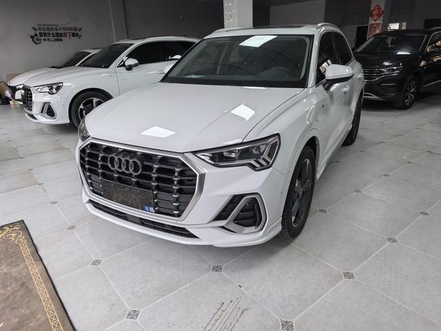 Audi Q3 2022, 1.4 л турбо, робот (DCT), передний, пробег 17 000 км — авто из Китая с пробегом