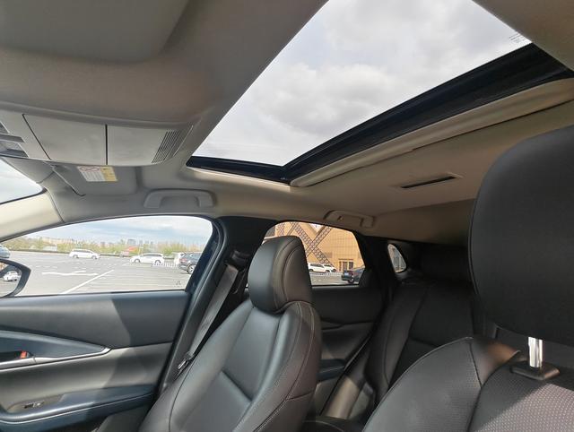 Mazda CX-30 2021, фото 16