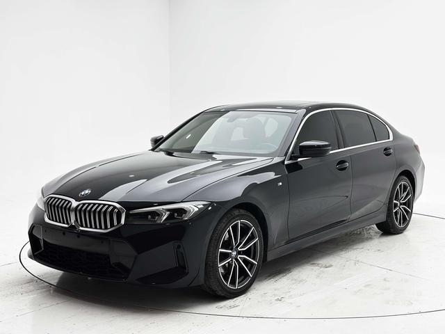 BMW 3 2023, 2 л турбо, автомат, задний, пробег 43 000 км — авто из Китая с пробегом