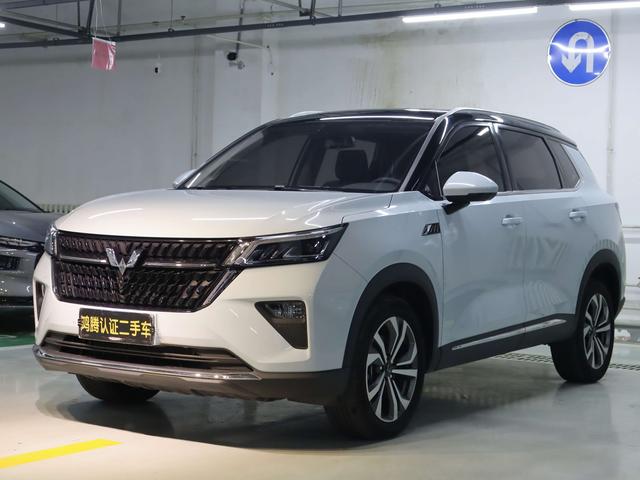 Wuling Hongguang 2022, 2 л, 1-ст. DHT (гибридный), передний, пробег 23 000 км — авто из Китая с пробегом