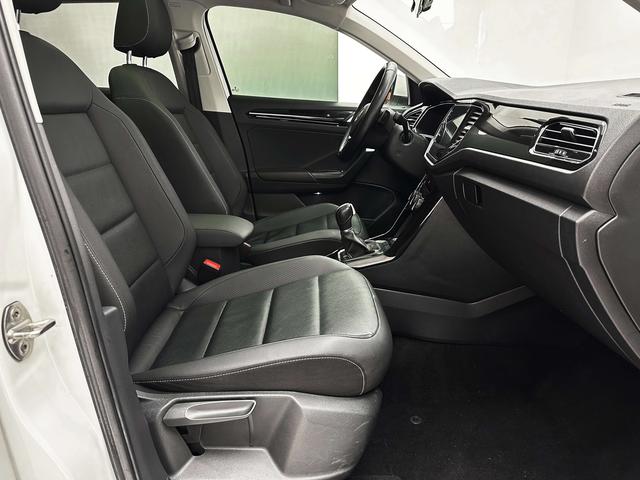 Volkswagen T-Roc 2021, фото 15
