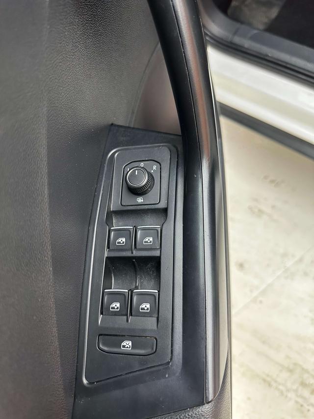Volkswagen T-Roc 2021, фото 17