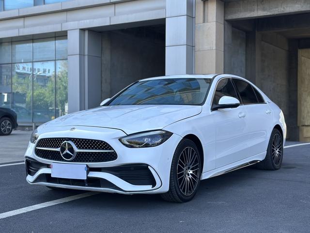 Mercedes-Benz C-Class 2023, 1.5 л турбо, автомат, задний, пробег 138 000 км — авто из Китая с пробегом